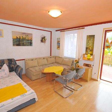 Osrodek Wczasowy Domino Bis Apartamento Dźwirzyno Exterior foto