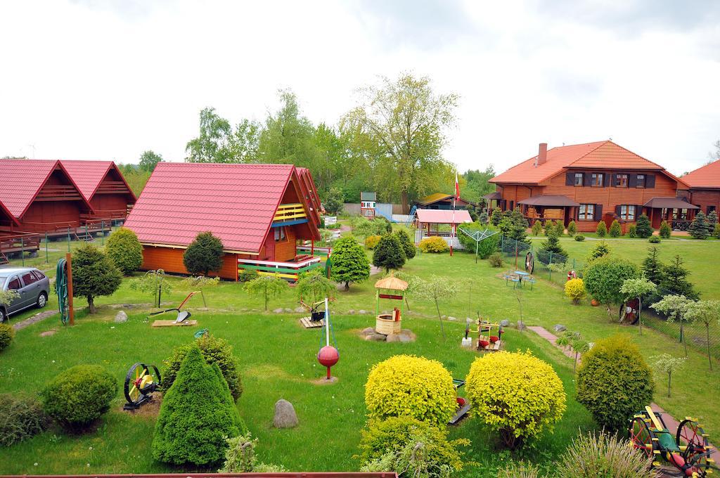 Osrodek Wczasowy Domino Bis Apartamento Dźwirzyno Exterior foto