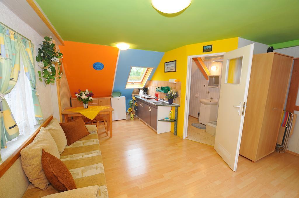Osrodek Wczasowy Domino Bis Apartamento Dźwirzyno Quarto foto