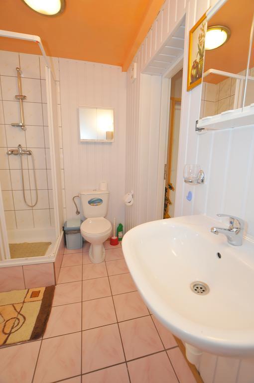 Osrodek Wczasowy Domino Bis Apartamento Dźwirzyno Quarto foto