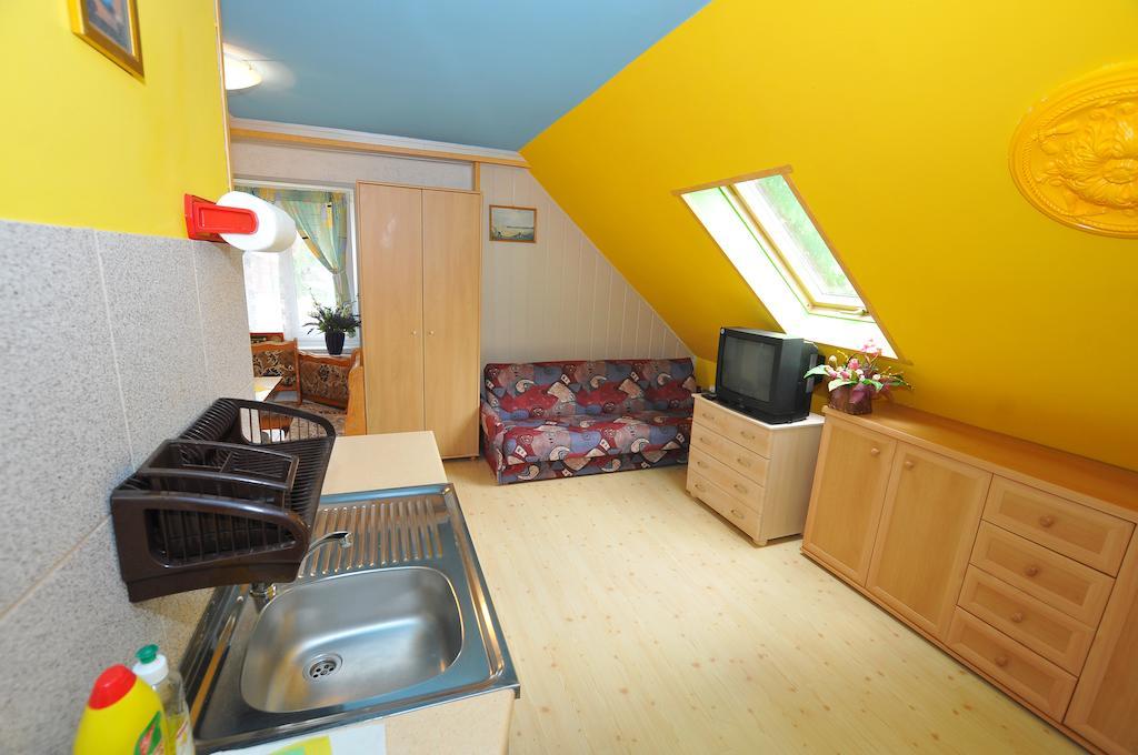 Osrodek Wczasowy Domino Bis Apartamento Dźwirzyno Quarto foto