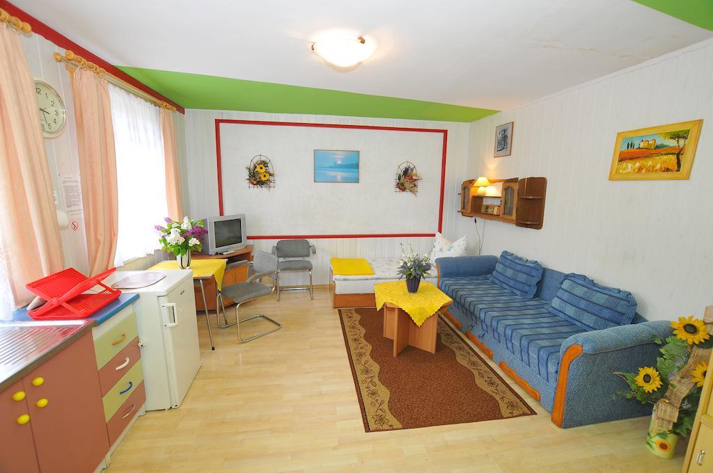Osrodek Wczasowy Domino Bis Apartamento Dźwirzyno Quarto foto